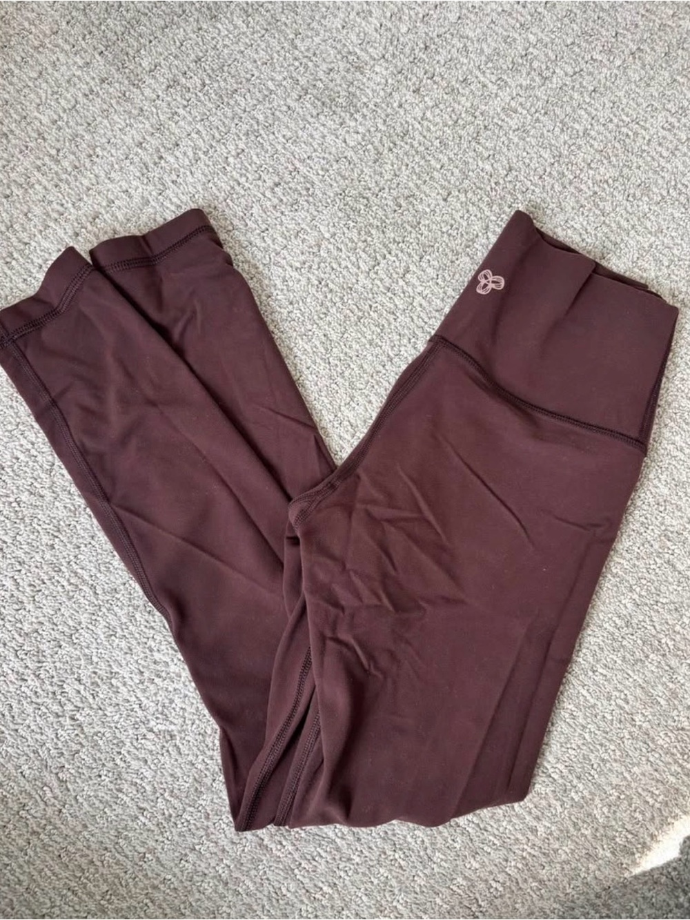 Aritzia TnAction Deep Maroon Leggings